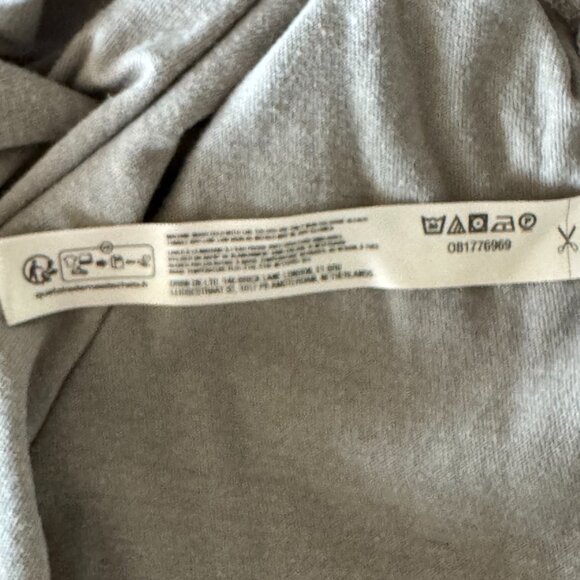 Free People gray button cap sleeve Tee size medium - Picture 7 of 9